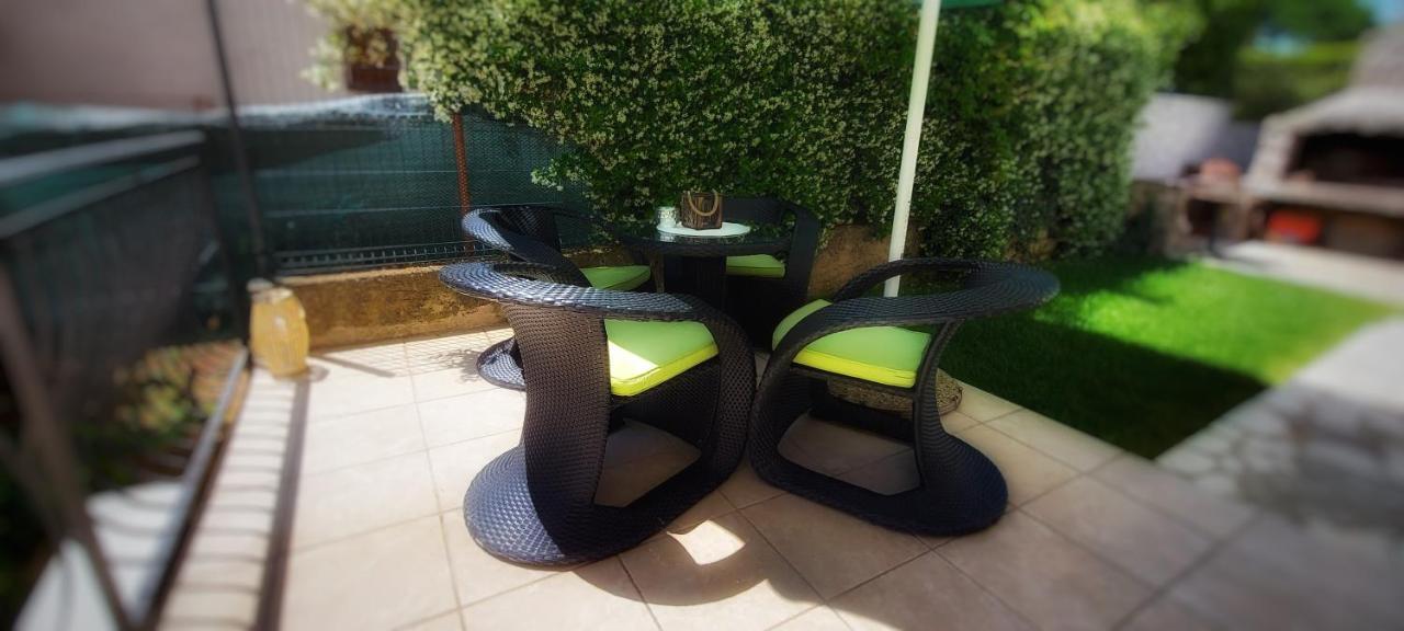 Apartmani Tomislav Krk Town Bagian luar foto