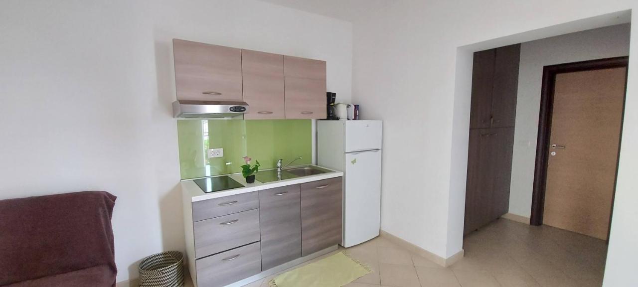 Apartmani Tomislav Krk Town Bagian luar foto