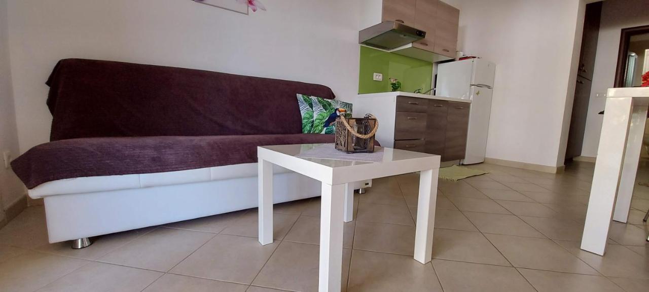 Apartmani Tomislav Krk Town Bagian luar foto